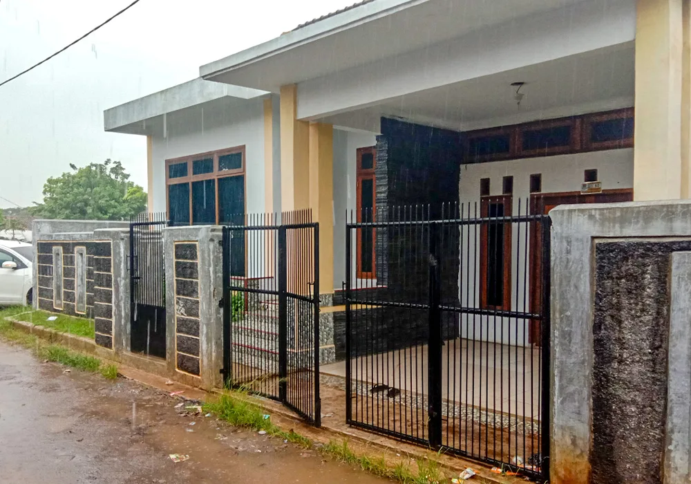 RUMAH DI KAB. TANGERANG - JTII02-3