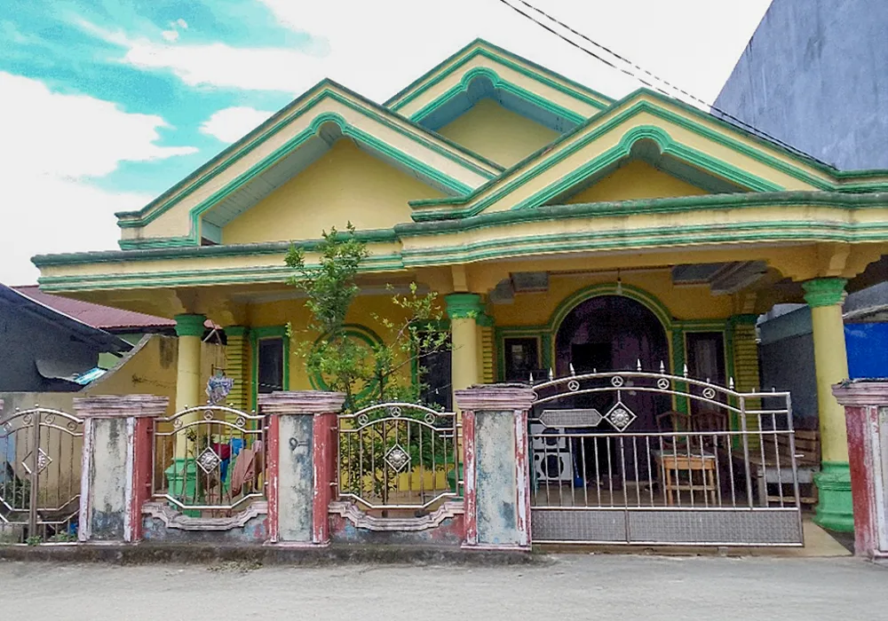 RUMAH DI KAB. MINAHASA UTARA - NPL086-3