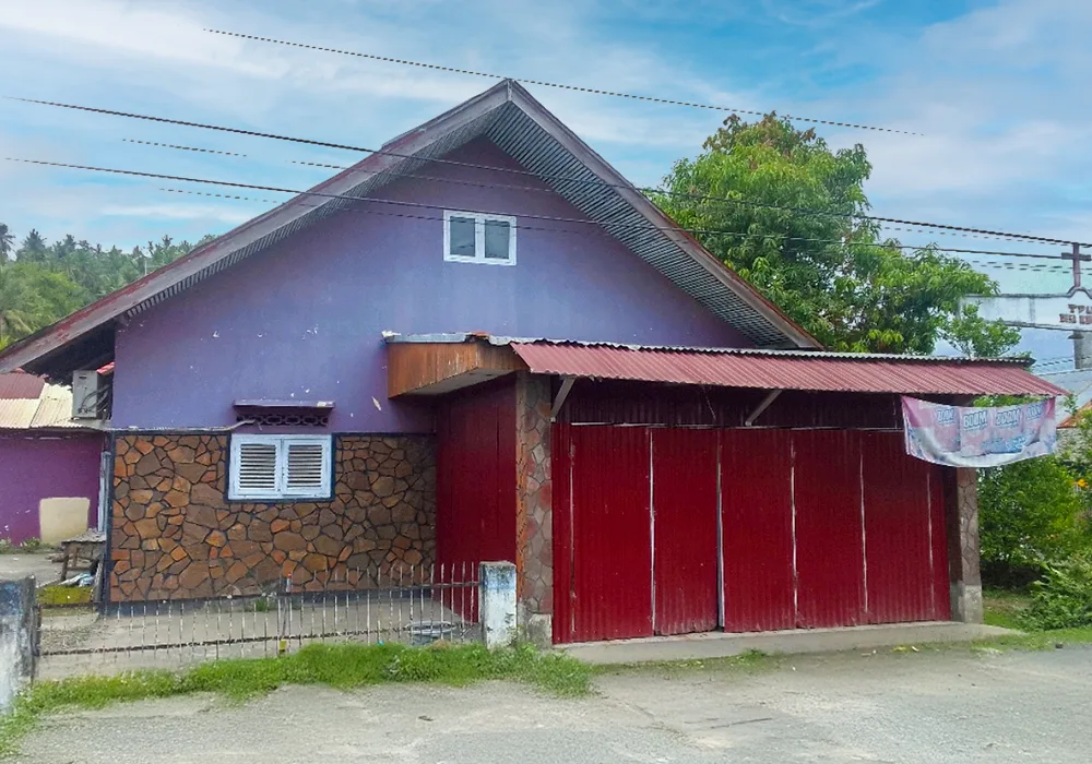 RUMAH DI KAB. MINAHASA UTARA - NPL086-5