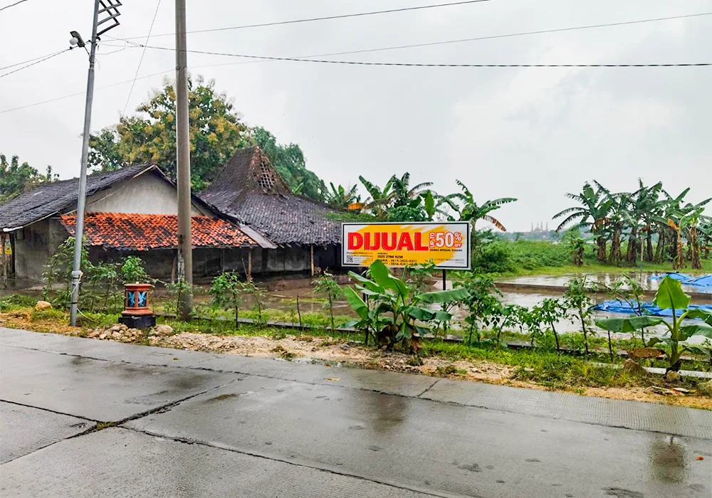 RUMAH DI KAB. GROBOGAN - NPL195-1