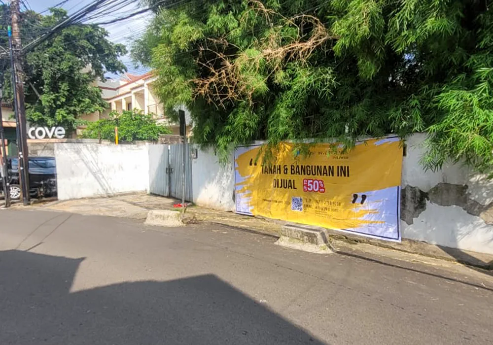 RUMAH DI KOTA JAKARTA SELATAN - NPL616-1