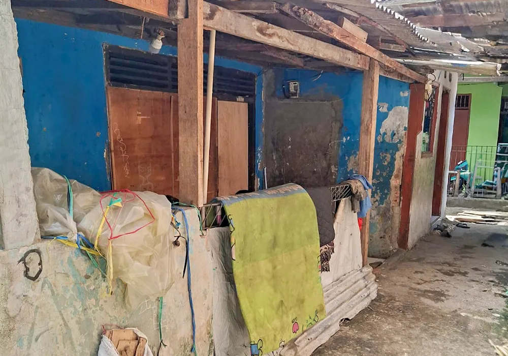 RUMAH DI KOTA BEKASI - WOFF283-1