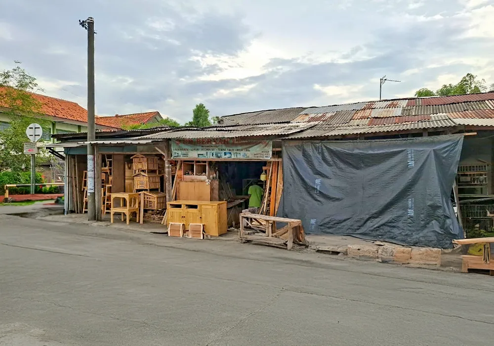 RUMAH DI KOTA BEKASI - WOFF284-1
