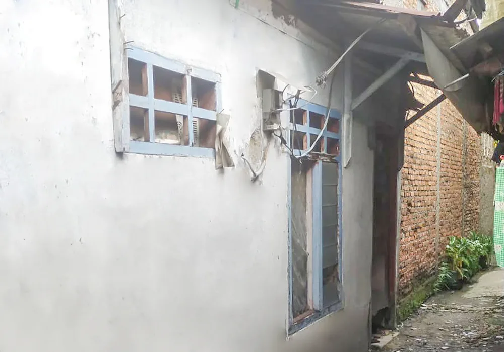 RUMAH DI KOTA JAKARTA TIMUR - WOFF345-1