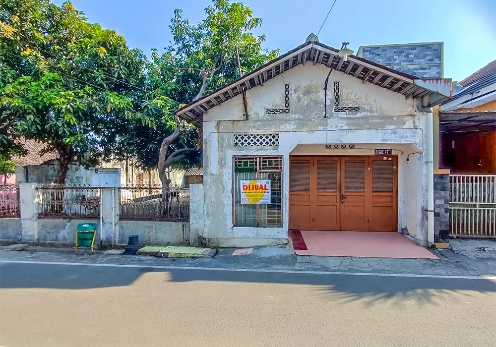 RUMAH DI KOTA SURAKARTA - WOFF581-1