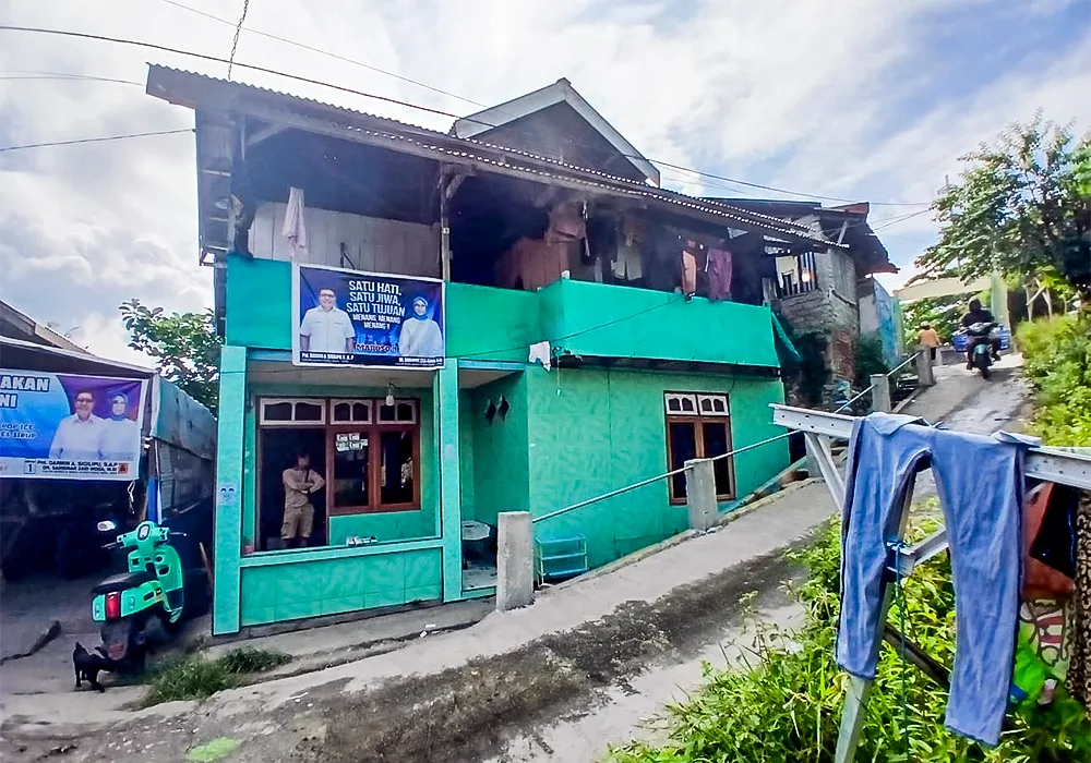 RUMAH DI KAB. POSO - WOFF772-1