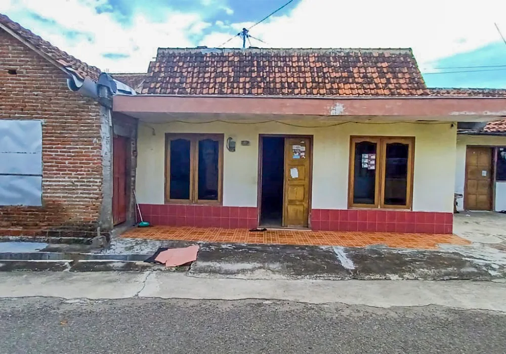 RUMAH DI KOTA MADIUN - WOFF790-1