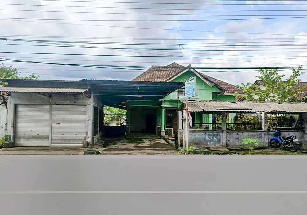 RUMAH DI KAB. JEMBER - WOFF849-1